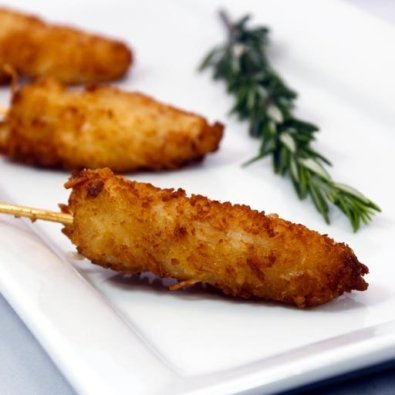 C2034-Coconut Chicken Skewer with shredded Coconut and Malibu Rum Batter