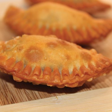 I1070-Fire Roasted Vegetable Empanada with Cheddar & Pepper Jack Cheese – Favorite